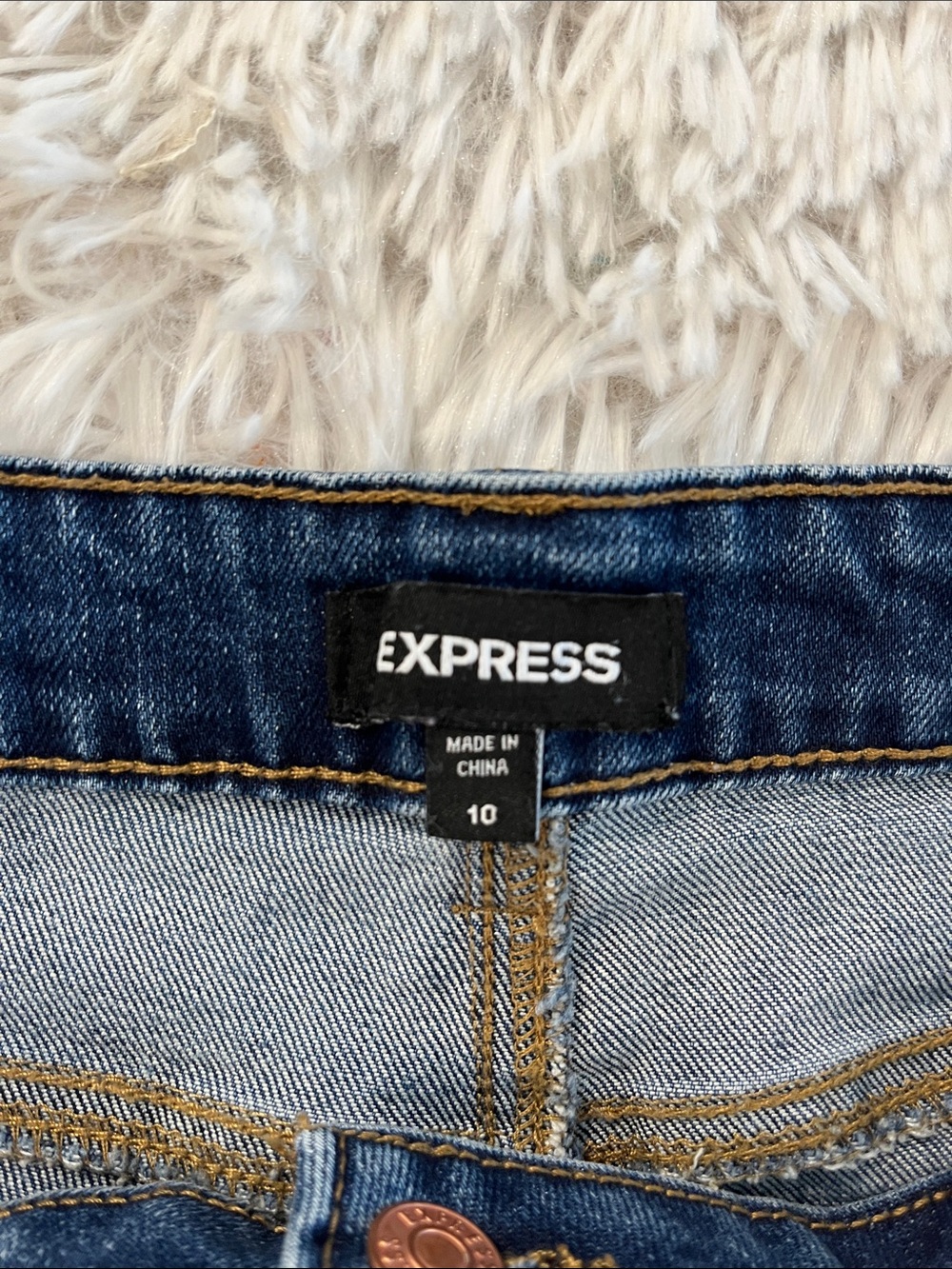 Express flare leg jeans size 10 - Picture 4 of 6